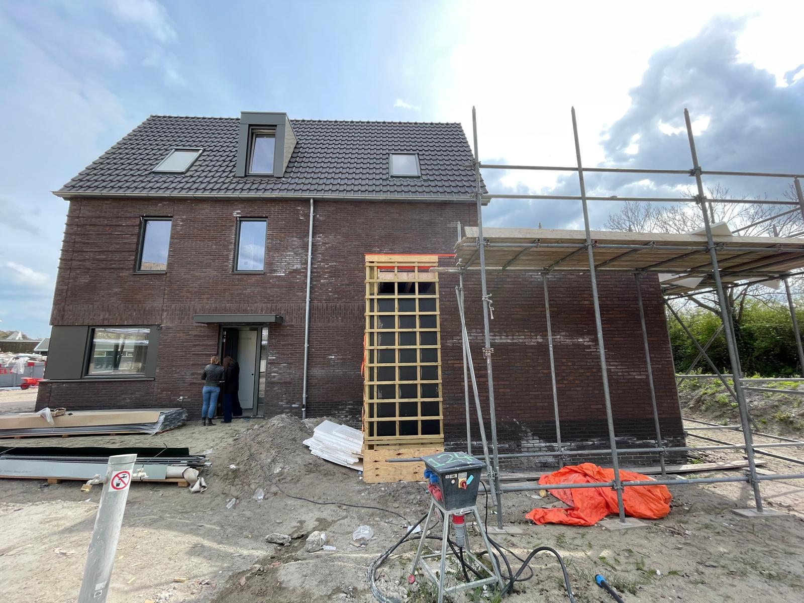 Bouw4